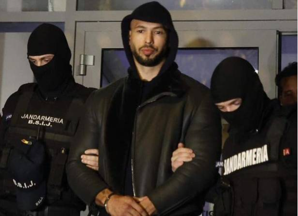 Нэрт тулаанч Эндрю Тэйт хүний наймаа, бэлгийн мөлжлөгийн хэргээр ...