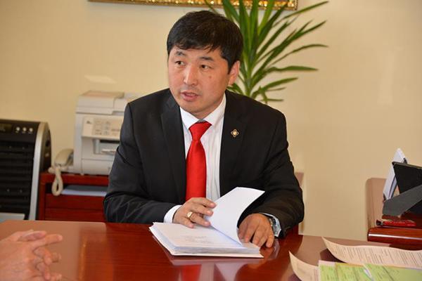 Их санасан газар есөн шөнө хоосон