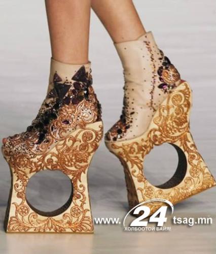 a98173_shoes_2-box