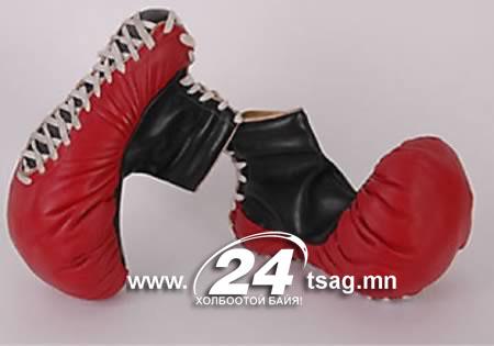 a98173_shoes_2-box