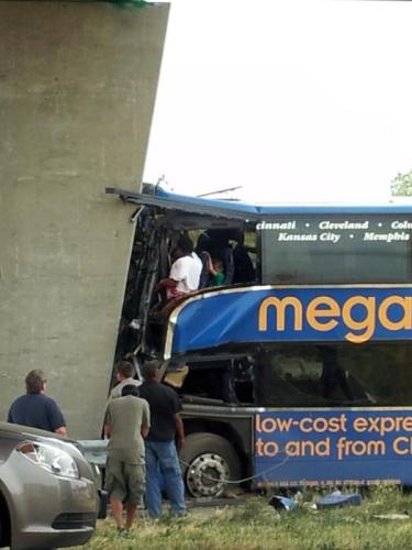 293059-megabus-crash-via-jenniferfeldman