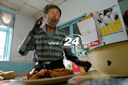 CEN-HomemadeHands-01-jpg_154144