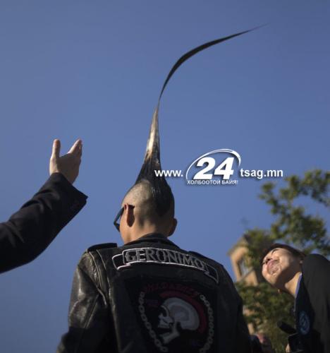 2012-09-12T194147Z_1956169866_GM1E89D0A4701_RTRMADP_3_USA