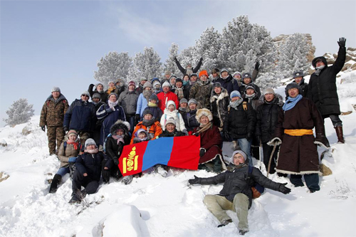 2013-01-01tsetseegun_big