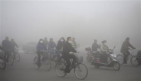 2013-10-21T055104Z_1_CBRE99K0G9C00_RTROPTP_2_CHINA