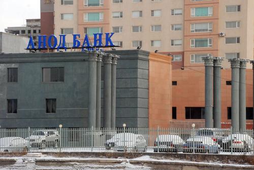 анод