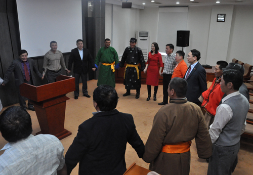 2013-02-25arhigyi_big