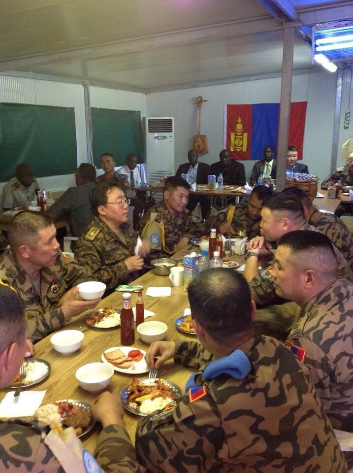 BDSAw5FCAAAtzzb.jpg large