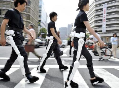 afp-japanese-robot-suit afp-japanese-robot-suit