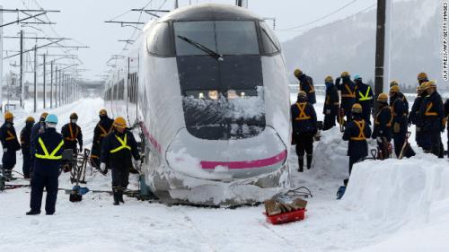 130304020251-snow-train-japan-story-top 130304020251-snow-train-japan-story-top