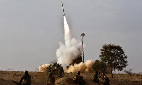 Israeli-soldiers-fire-roc-010 Israeli-soldiers-fire-roc-010