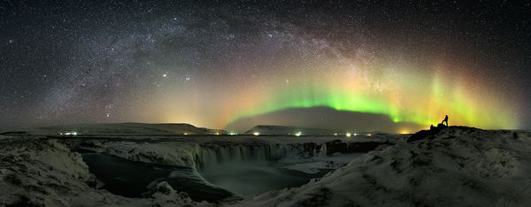 best-night-sky-pictures-2012-comet-australia_53108_600x450