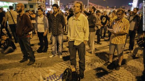 130618110245-erdem-gunduz-standing-man-taksim-horizontal-gallery 130618110245-erdem-gunduz-standing-man-taksim-horizontal-gallery