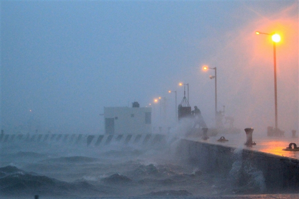 130826-storm-fernand-hmed-530p.photoblog600 130826-storm-fernand-hmed-530p.photoblog600