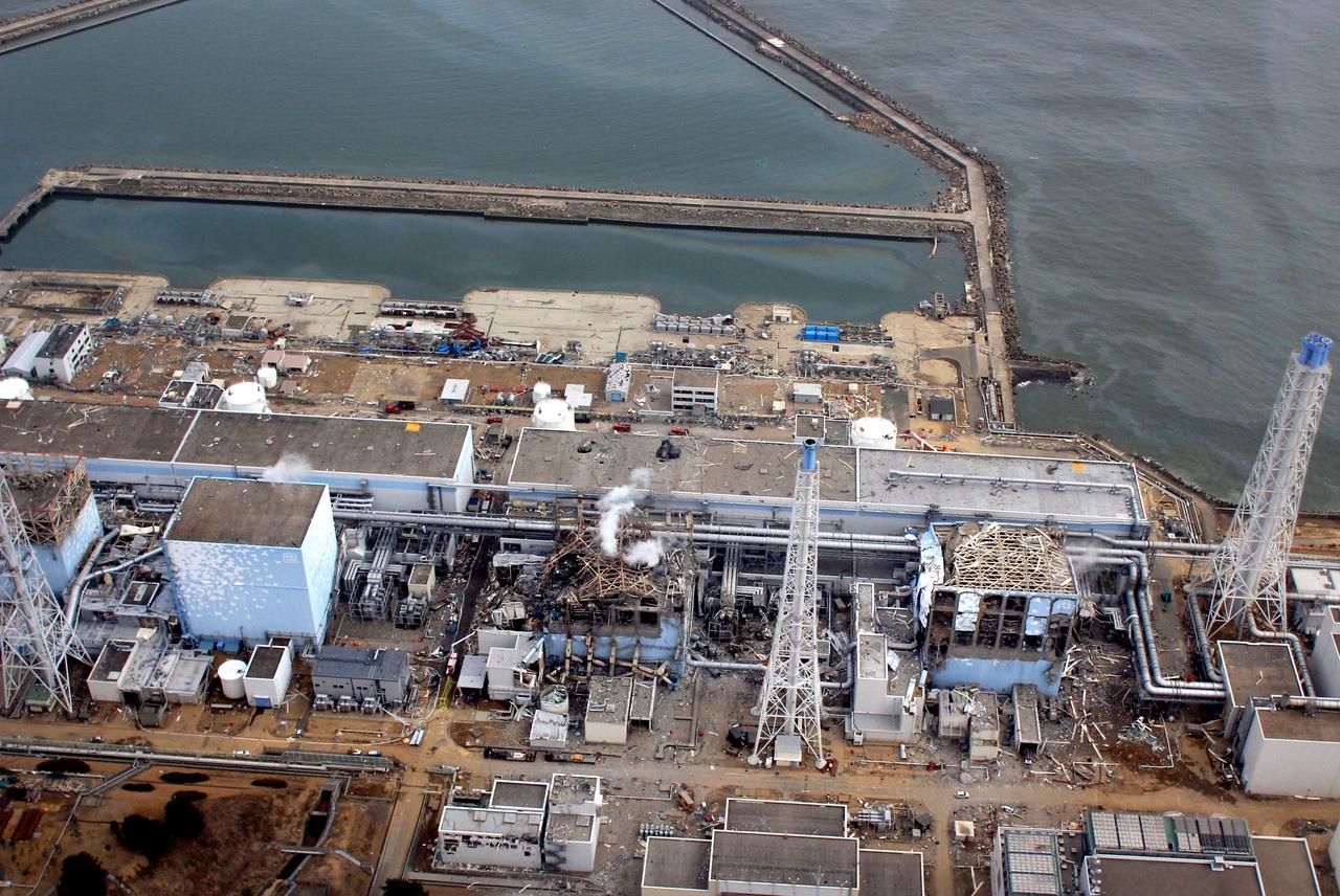 fukushima-nuclear-plant fukushima-nuclear-plant