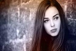 WOMAN1