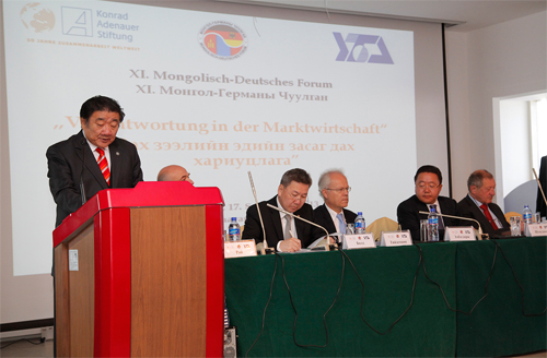 2013-09-17chuulgan_big2
