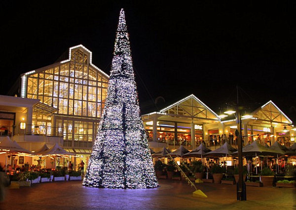 Cape-Town-waterfront-Christmas-tree