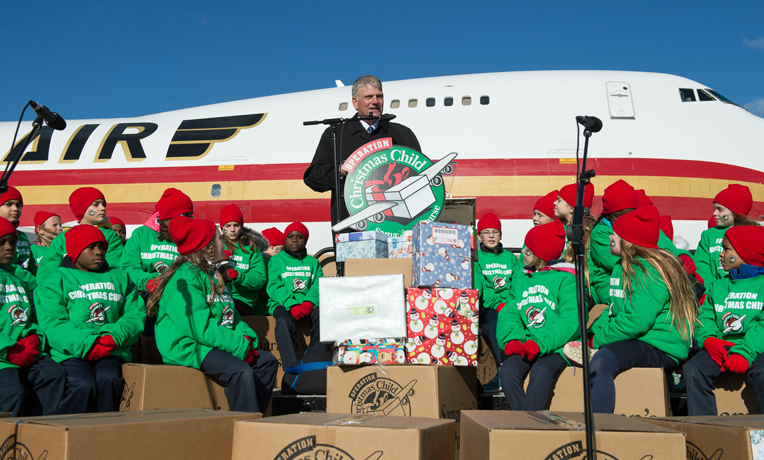14128US-C-385-OCC-Iraq-airlift-FG