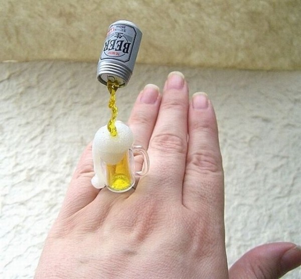 Most-Unusual-But-Creative-Rings-03-600x555
