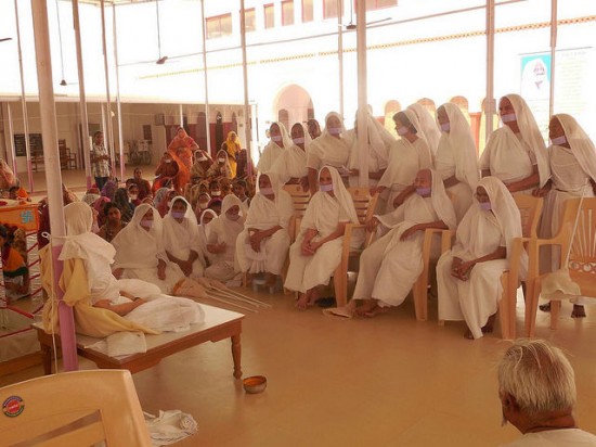 Santhara-ritual2-550x412