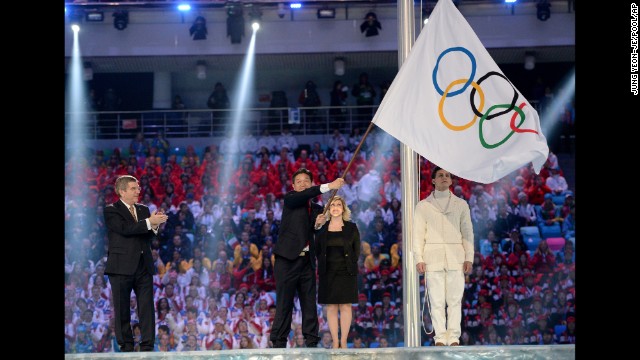140223141035-12-closing-ceremony-horizontal-gallery