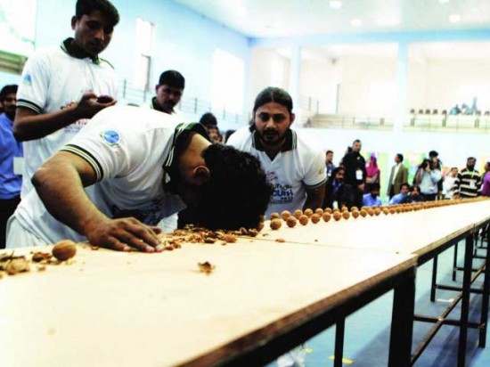 walnut-breaking-record-550x412