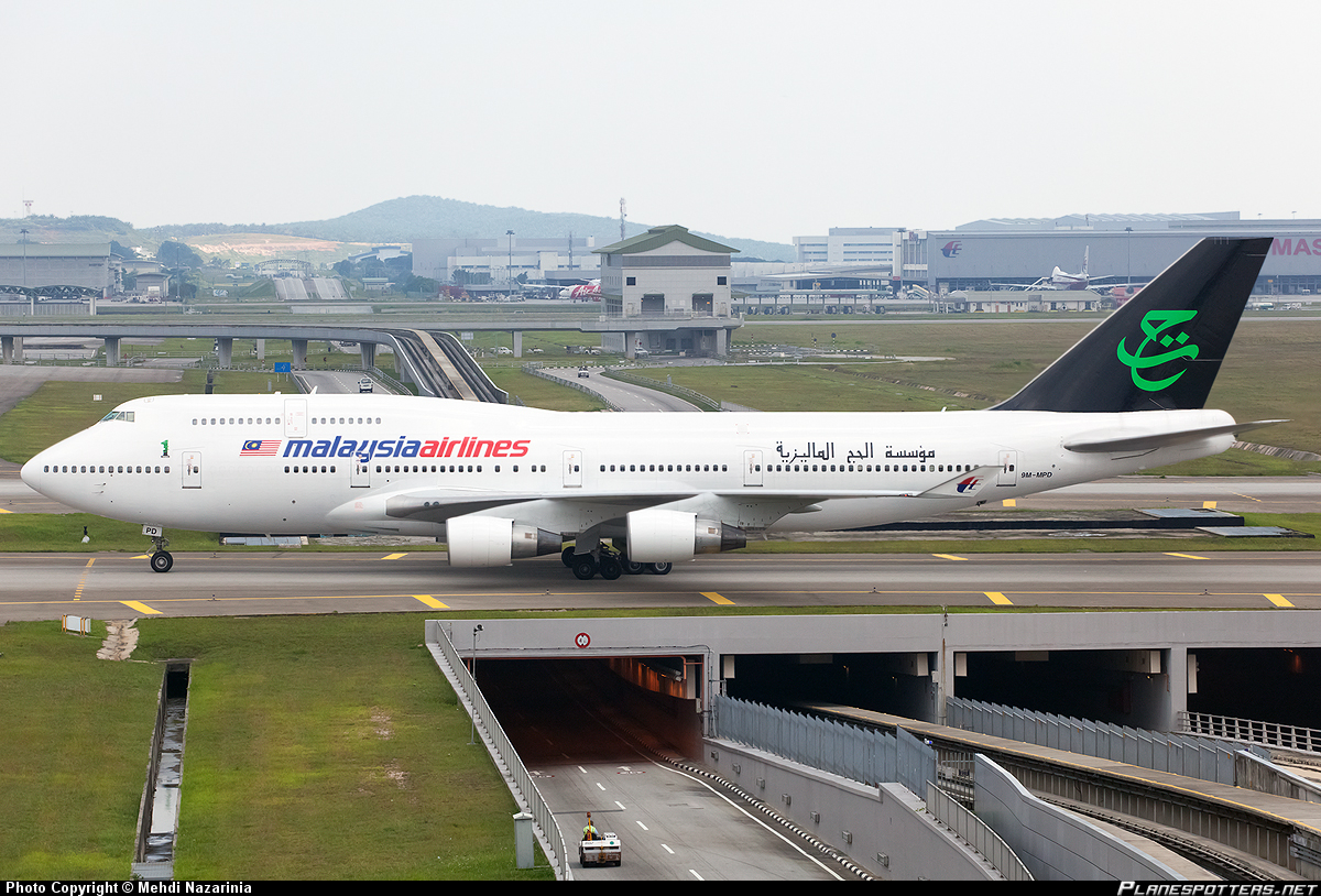 Malaysia-Airlines-Boeing-B777-200-Flight-MH370-photo