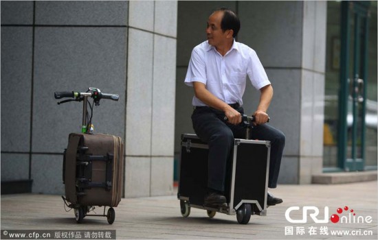 drivable-suitcase4-550x350