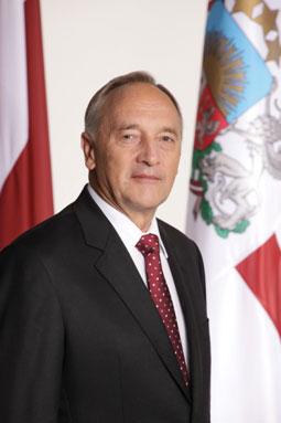 20140609-latviapresident 20140609-latviapresident