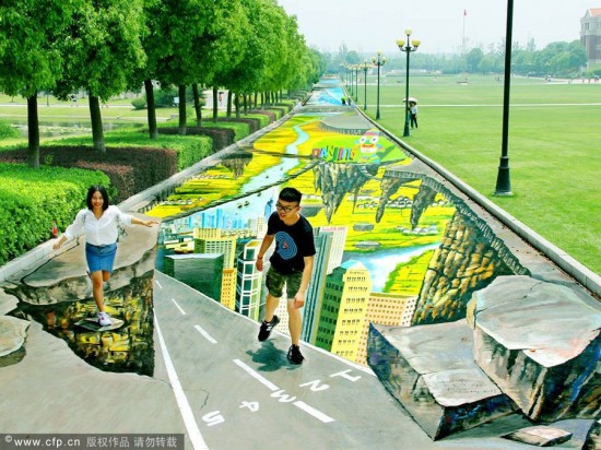 longest-street-painting-550x412
