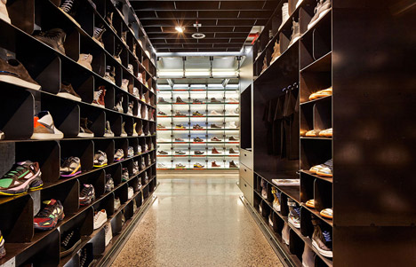 Sneakerboy-by-March-Studio_dezeen_468_10