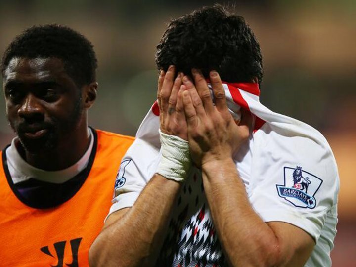 Luis-Suarez-Crying-43
