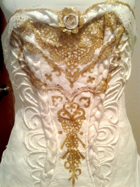 toilet-paper-dress3-550x733