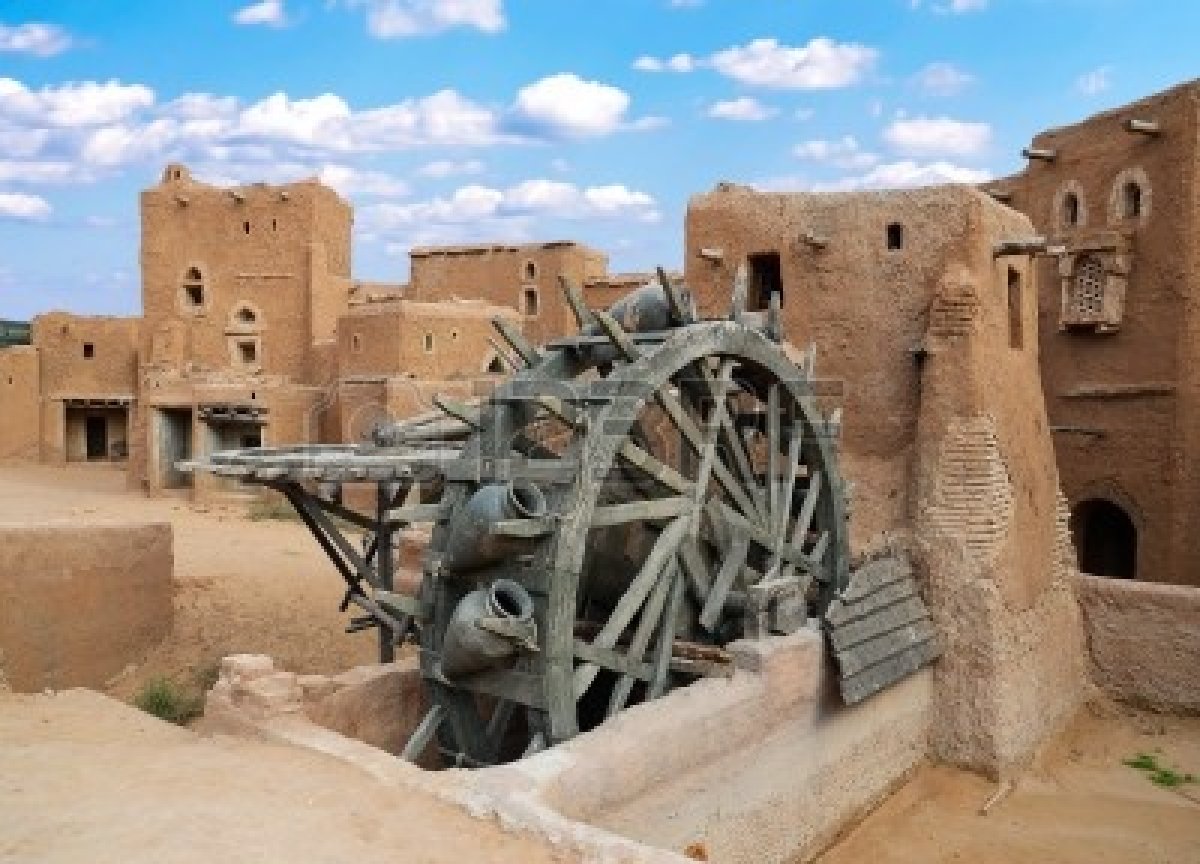 10938486-ancient-wheel-well-in-the-medieval-mongolian-capital-sarai-batu