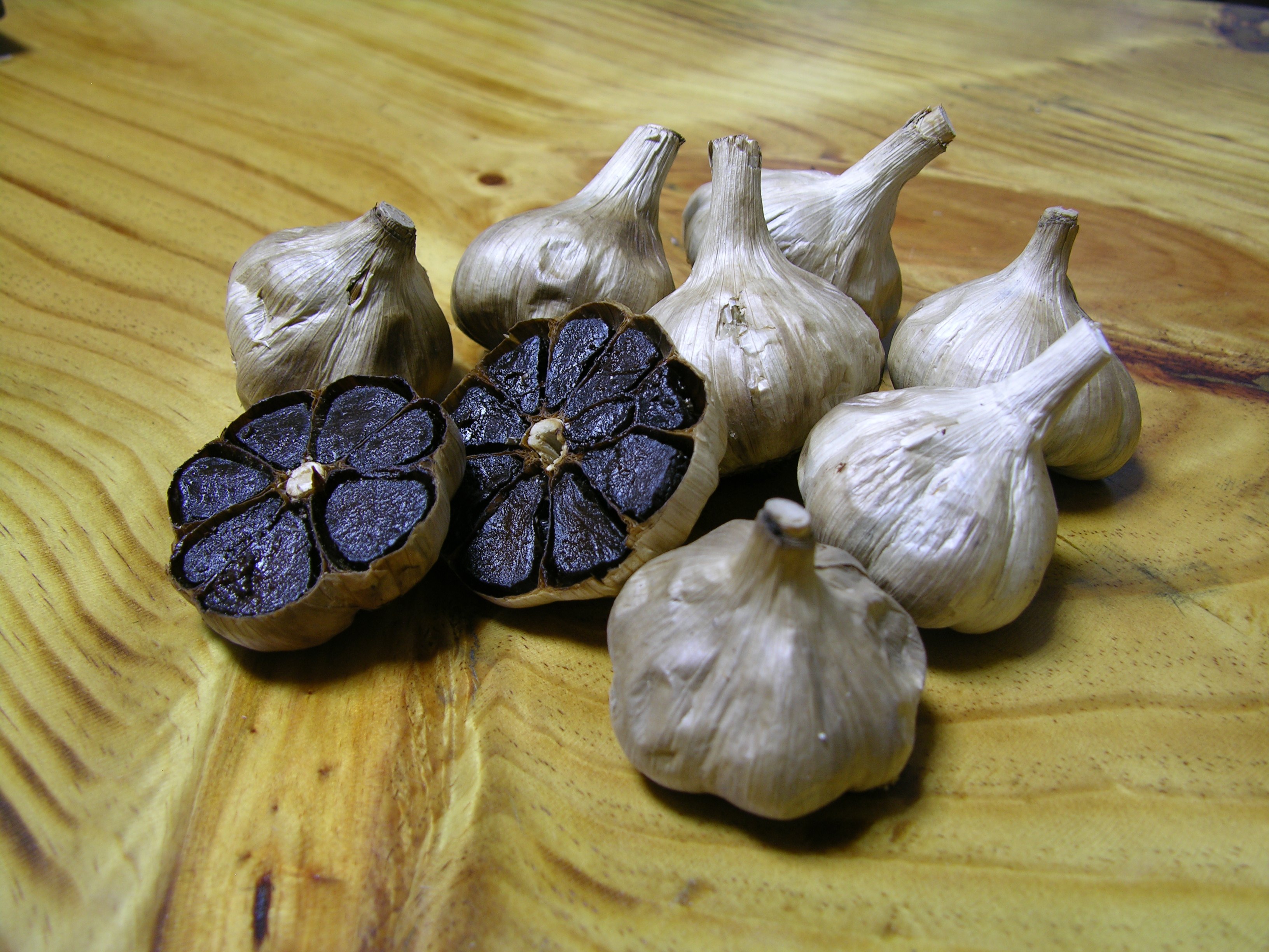 black-garlic black-garlic