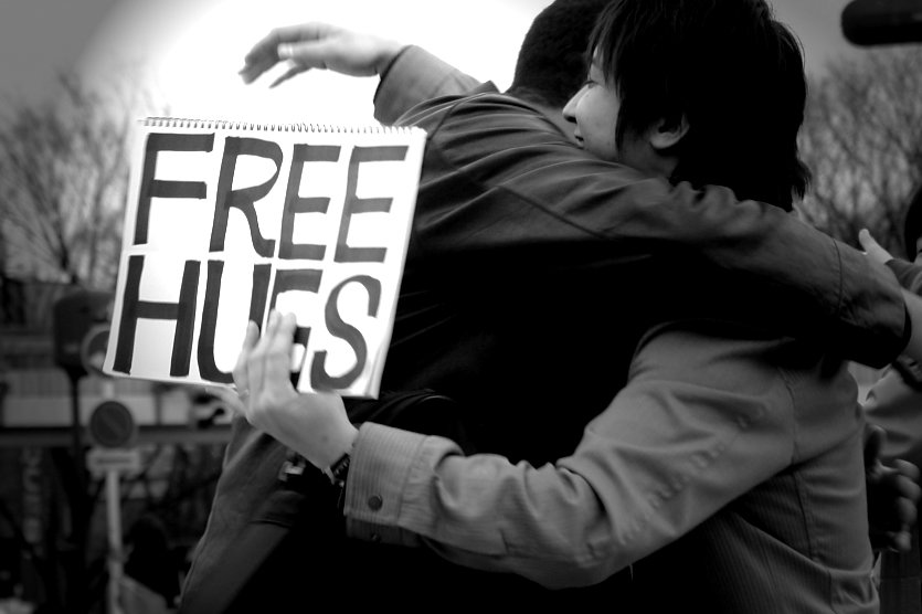 Hug-For-Free Hug-For-Free