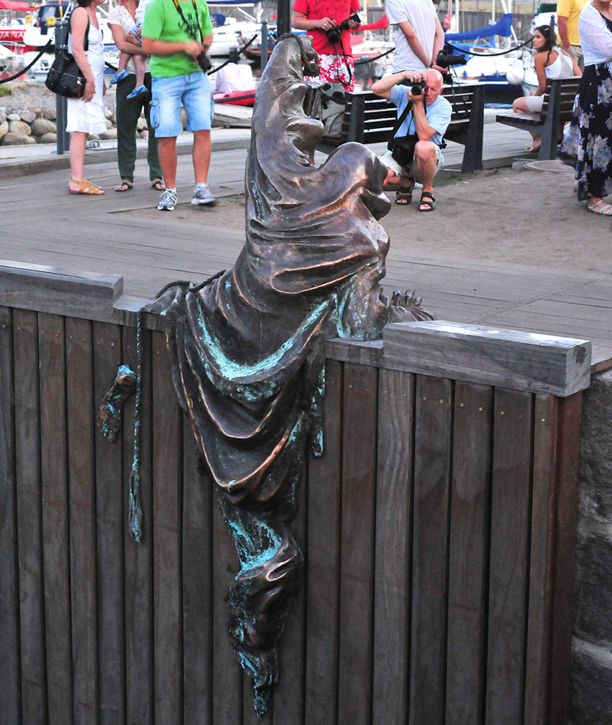 Black-Ghost-Klaipeda-Lithuania2