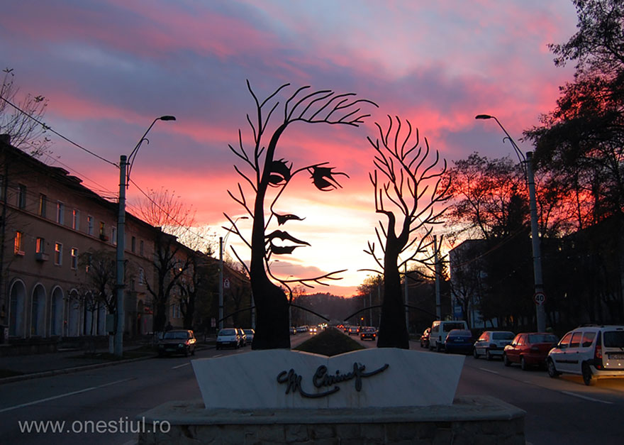 Mihai-Eminescu-Onesti-Romania