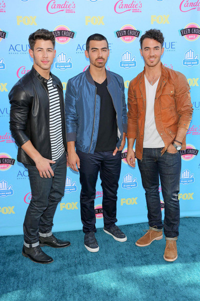 Jonas Brothers-AES-104180