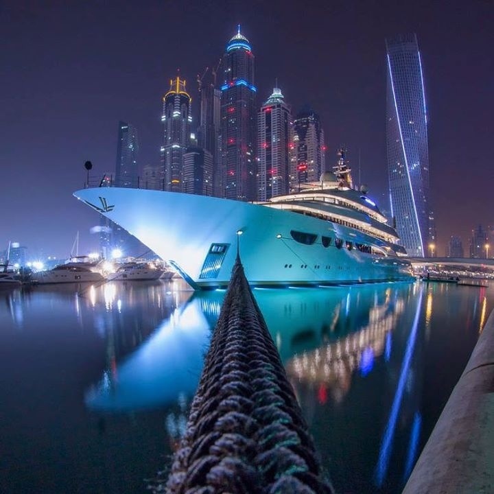 Unbelievable-Picture-of-Ibrahim-Albeshari-Cruise-Yacht-in-Dubai