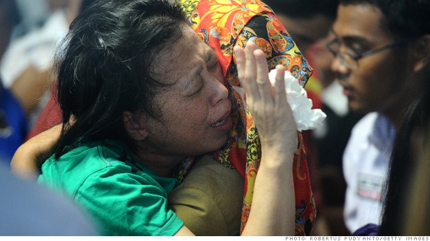 141231115710-airasia-families-620xa