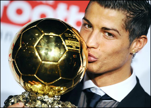 754-cristiano-ronaldo-kissing-the-fifa-ballon-dor-award-and-trophy 754-cristiano-ronaldo-kissing-the-fifa-ballon-dor-award-and-trophy