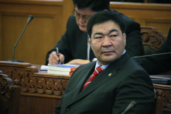bat-erdene-UIX bat-erdene-UIX