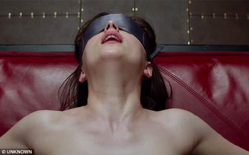 26058C0C00000578-2966492-image-m-3_1424769283338