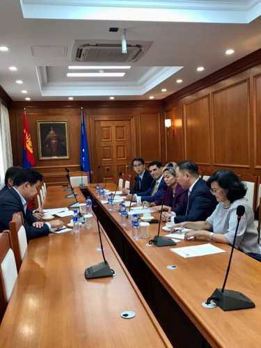 Meeting with the Governor of Bank of Mongolia, Mr Lkhagvasuren Byadran