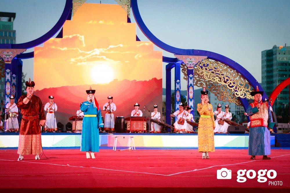 Уран нугаралтын гайхамшгийг мэдрүүллээ