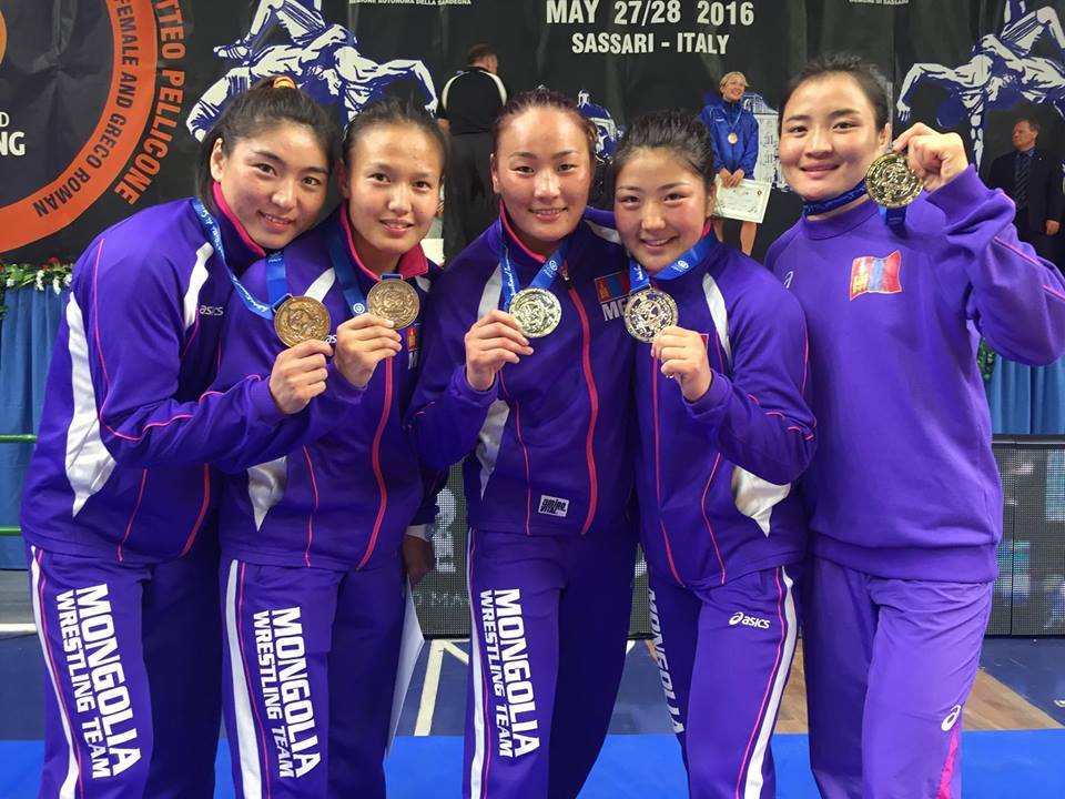 Women’s wrestling team scores five medals at Memorial Matteo Pellicone 2016