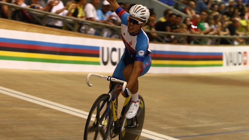 B.Tegshbayar becomes the UCI Junior Track Cycling World Champion