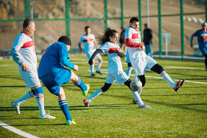 Embassies hold football tournament